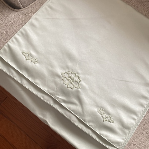 Stunning Jianini mint green maxi gown size 12 with matching wrap. Gorgeous!! - Picture 11 of 16